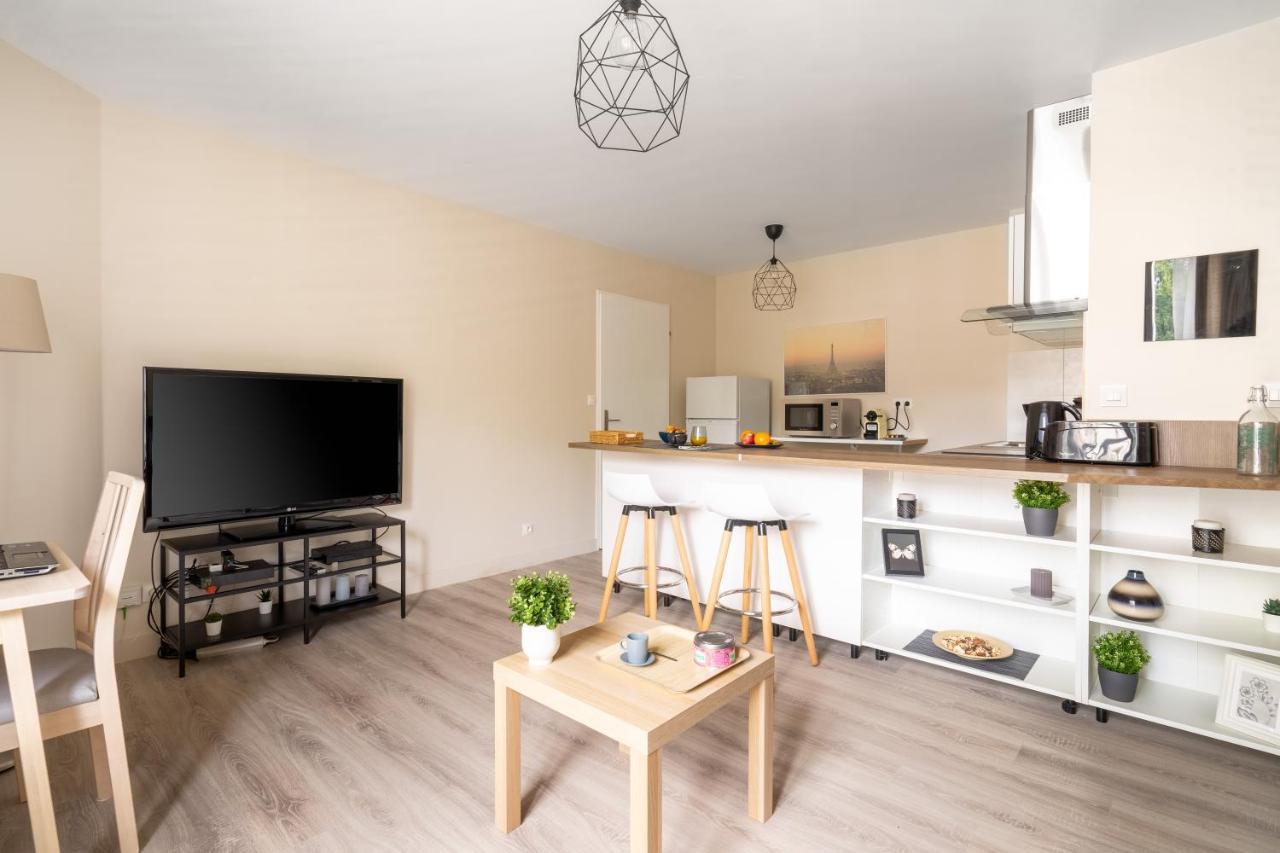 Logement Noah Courcouronnes Εξωτερικό φωτογραφία