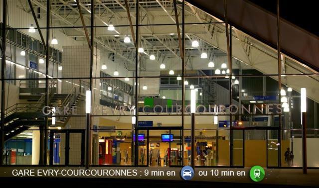 Logement Noah Courcouronnes Εξωτερικό φωτογραφία