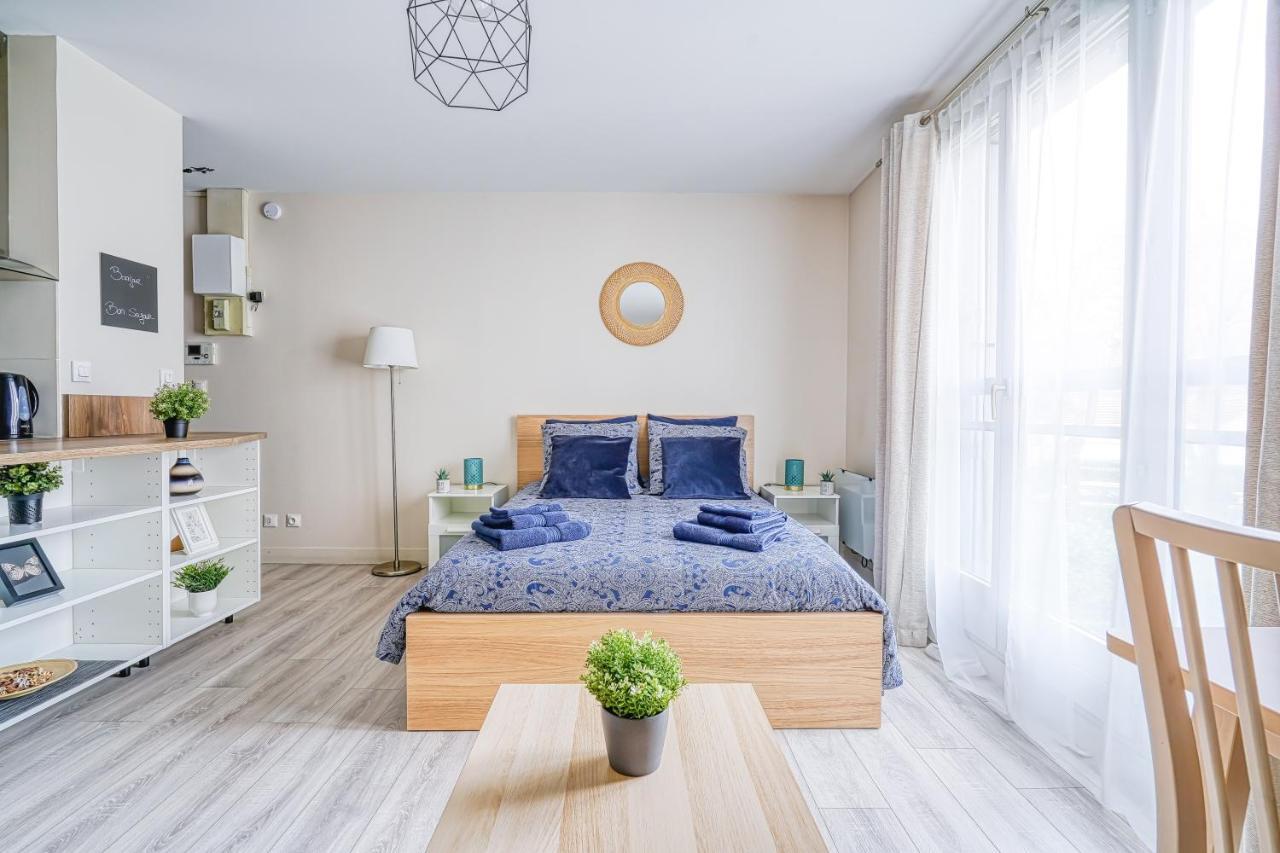 Logement Noah Courcouronnes Εξωτερικό φωτογραφία