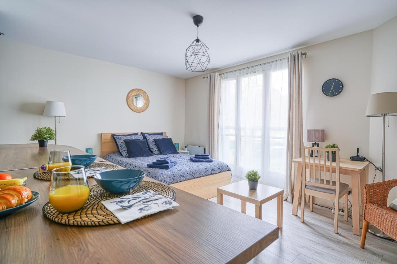 Logement Noah Courcouronnes Εξωτερικό φωτογραφία